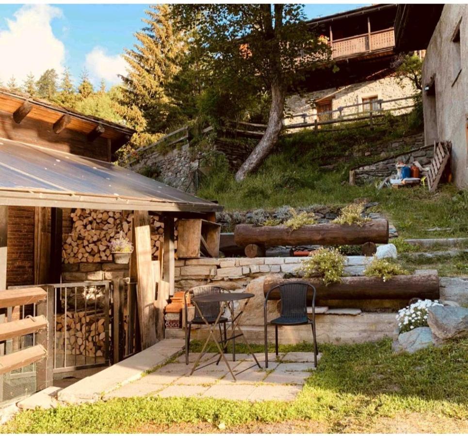 Piccola residenza Appartamento Champoluc Esterno foto